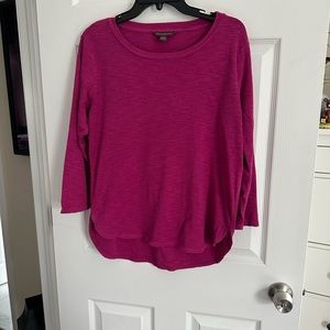 Very good condition, Tommy Bahama Ashby tee, 3/4 sleeves, 100% cotton, Med